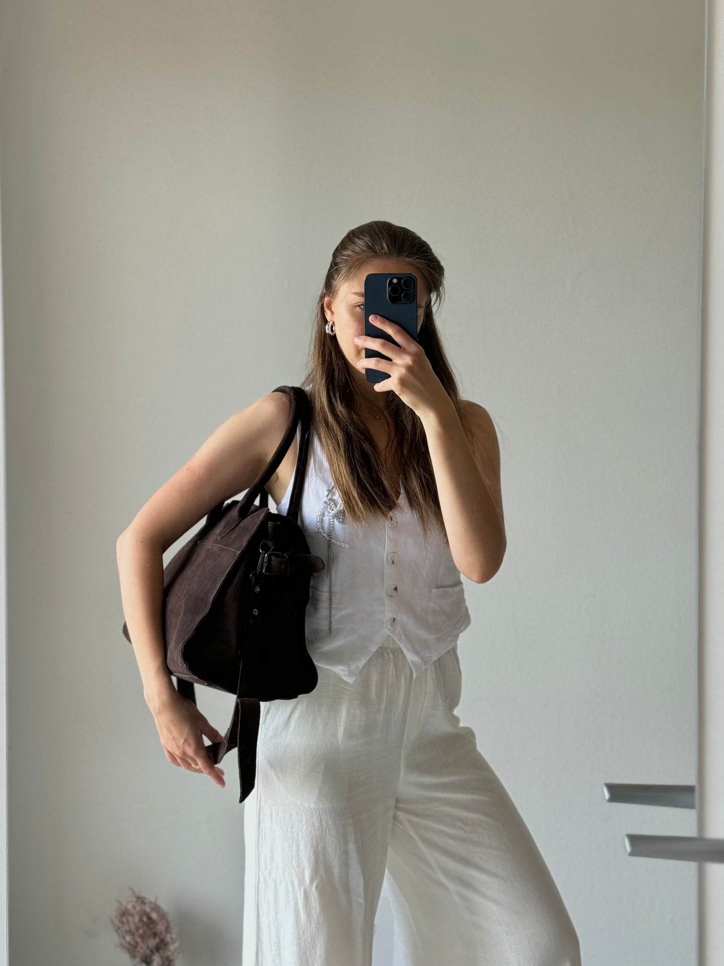 Zamszowa torebka shopper w czekoladowym kolorze, Włochy