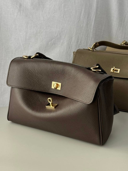 Elegancka torebka kuferkowa z naturalnej skóry, Włochy