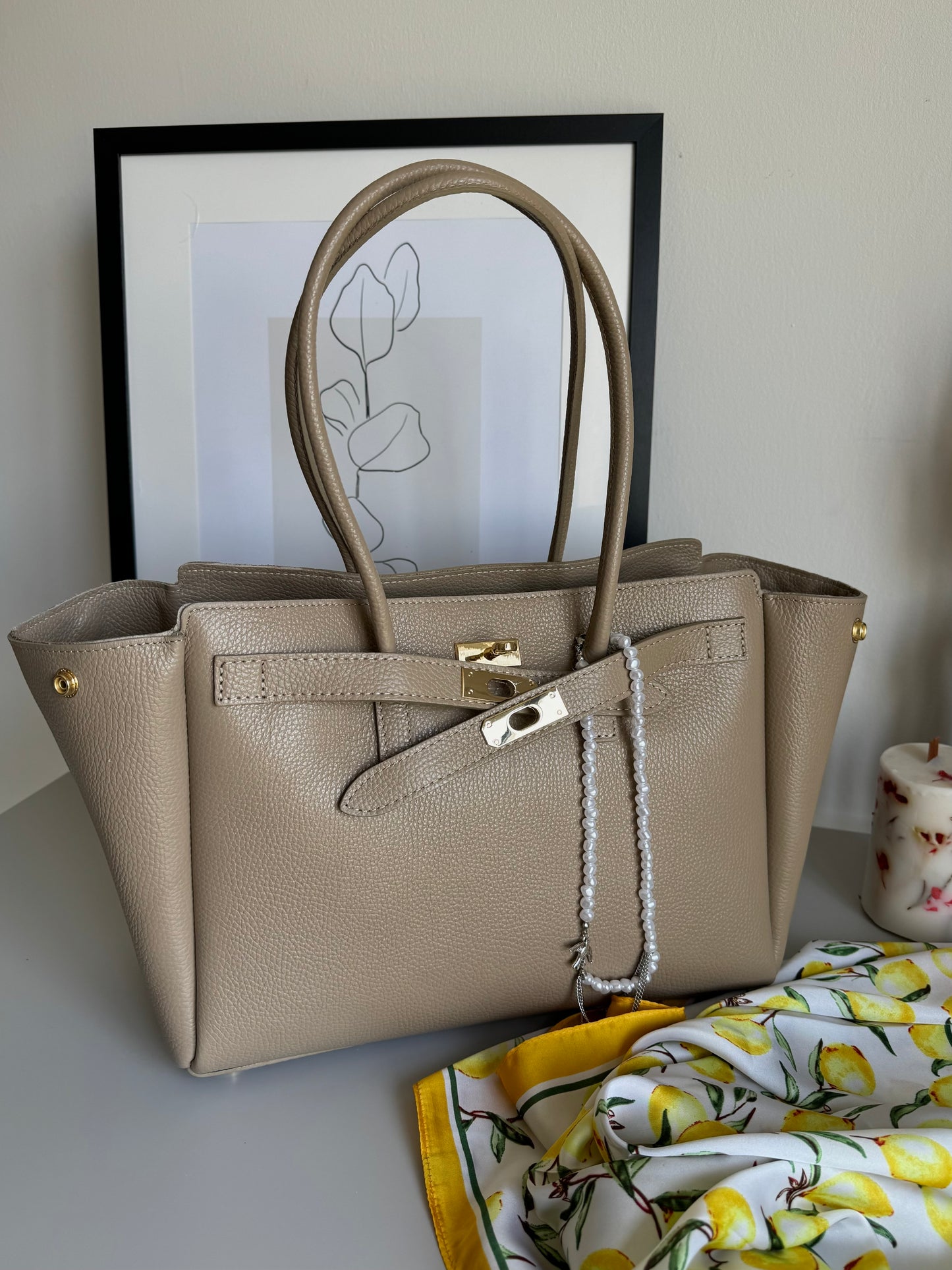 Natural leather shopper bag for work or everyday use, Italy