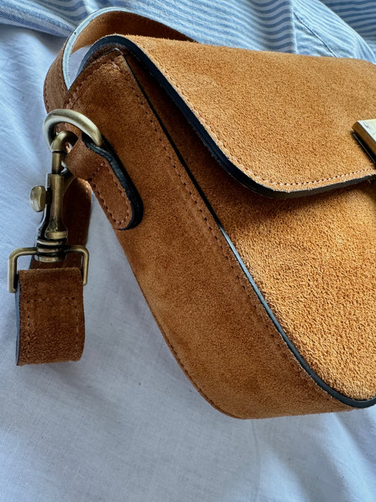 Torebka Crossbody na ramię z naturalnej skóry zamszowej, Włochy