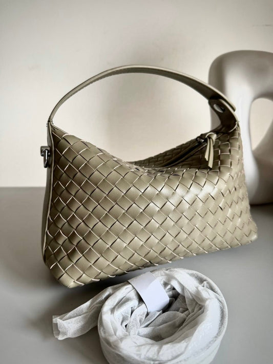 Włoska torebka ze skóry naturalnej – kolor pistacjowy