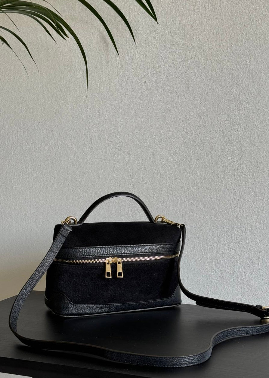 Mała torebeczka Crossbody do ręki lub na ramię z naturalnej skóry, Włochy