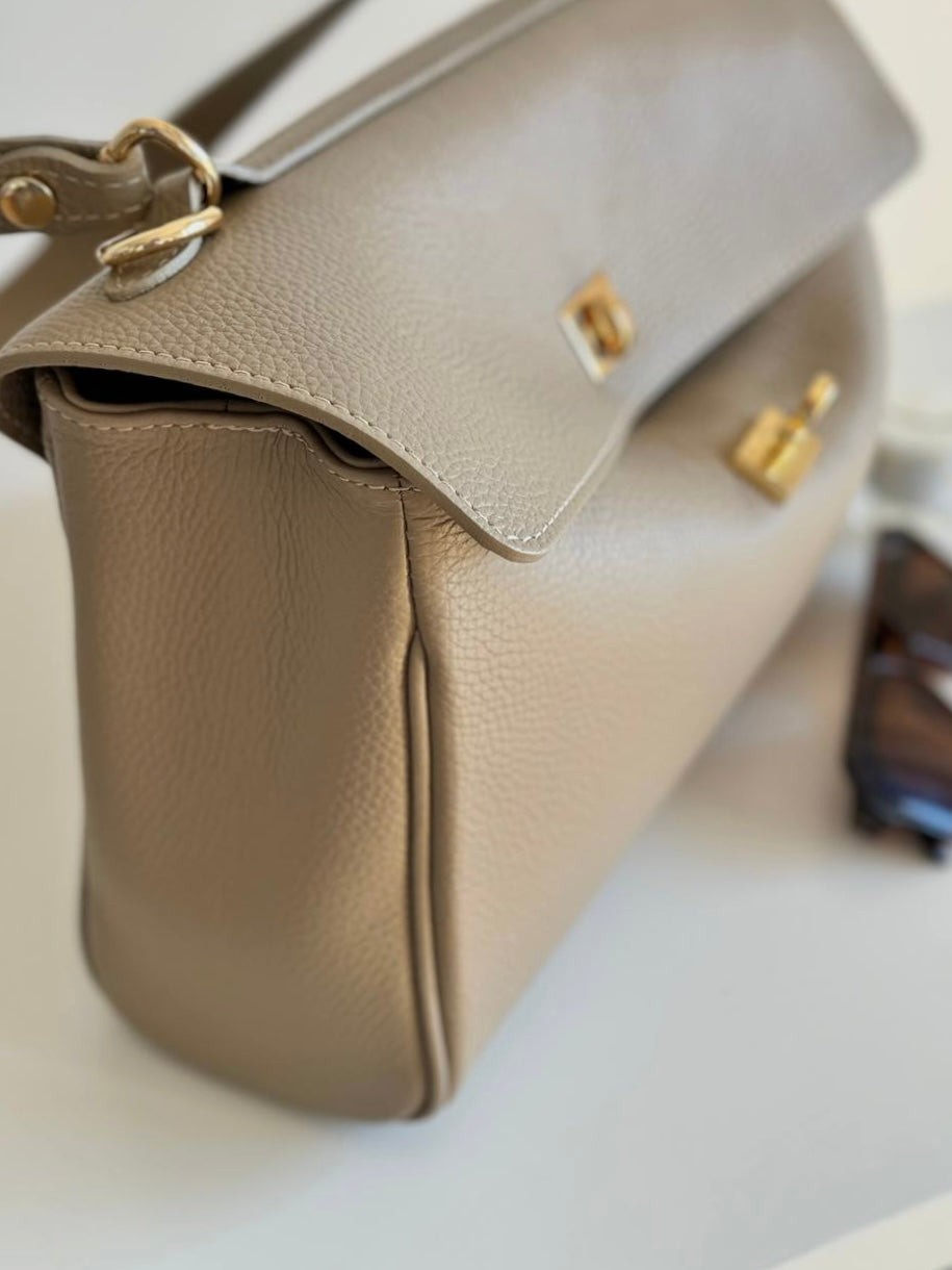 Klasyczna włoska torebka ze skóry – beżowa Satchel torba Shopper