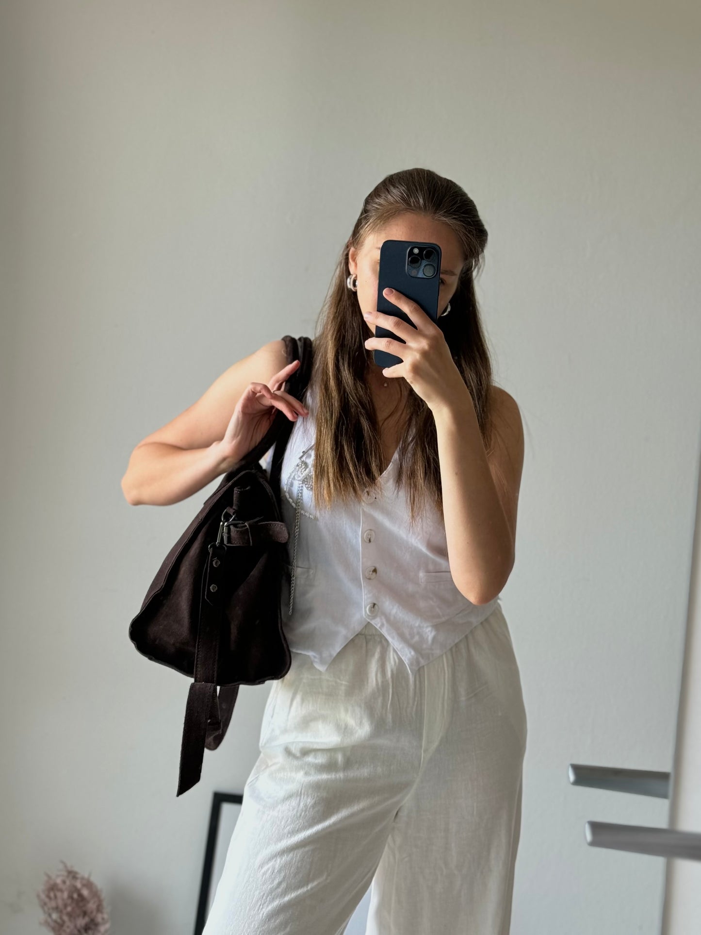 Zamszowa torebka shopper w czekoladowym kolorze, Włochy