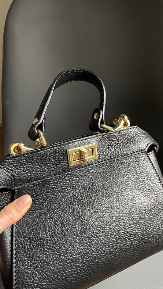 Torebka Crossbody czarna z naturalnej skóry, Włochy