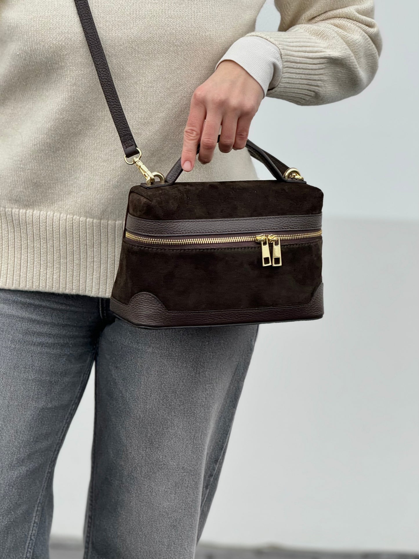 Mała torebeczka Crossbody do ręki lub na ramię z naturalnej skóry, Włochy