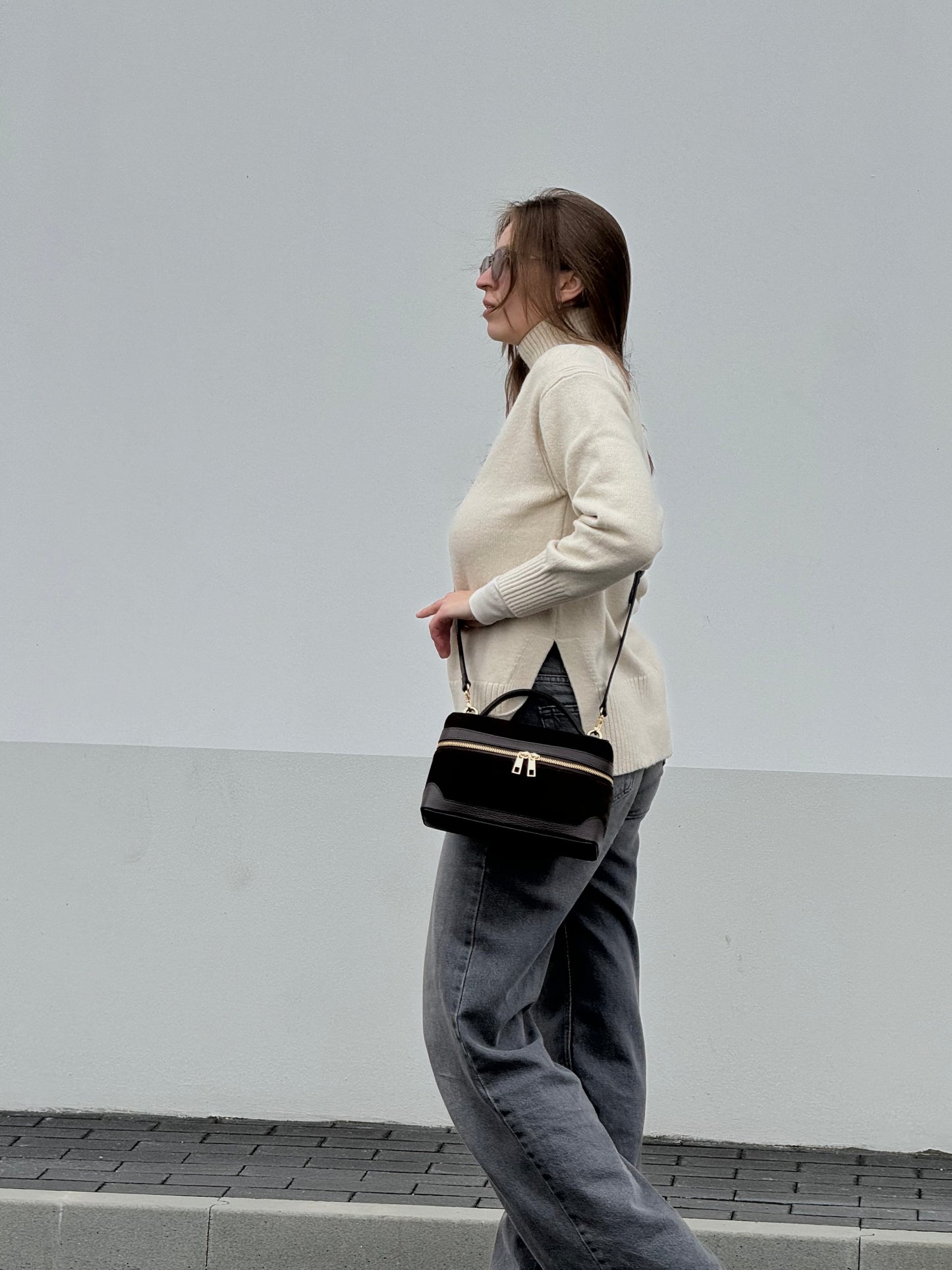 Mała torebeczka Crossbody do ręki lub na ramię z naturalnej skóry, Włochy