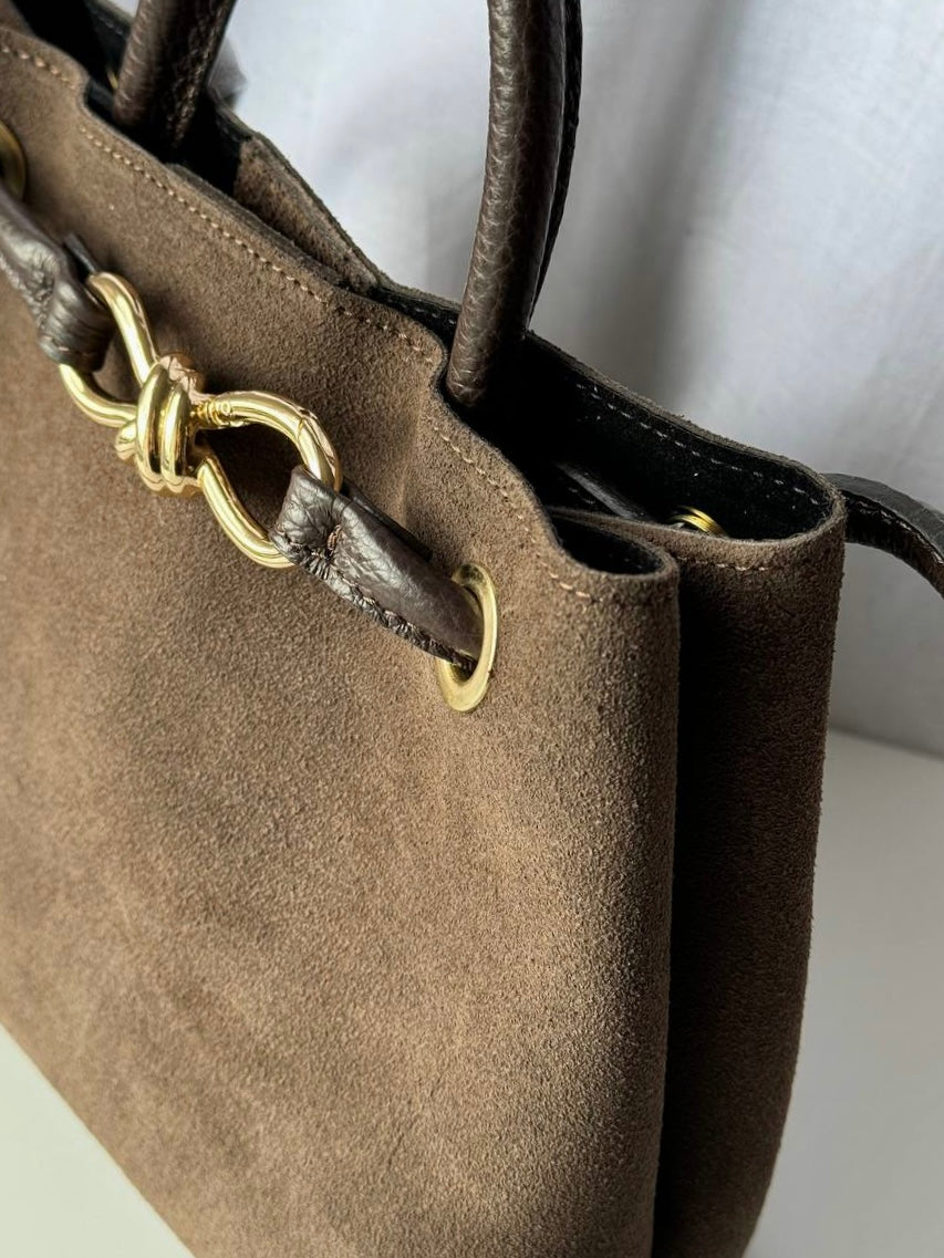Elegancka torebka bucket bag z naturalnego zamszu, Włochy
