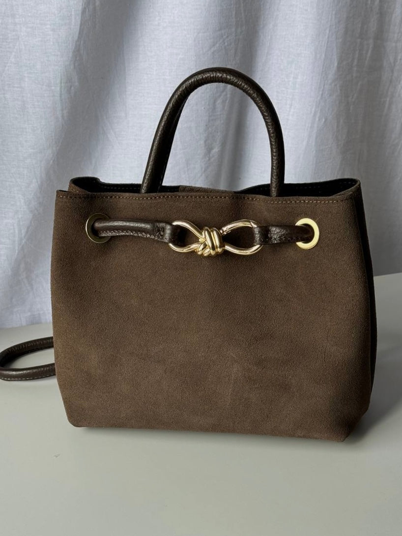 Elegancka torebka bucket bag z naturalnego zamszu, Włochy