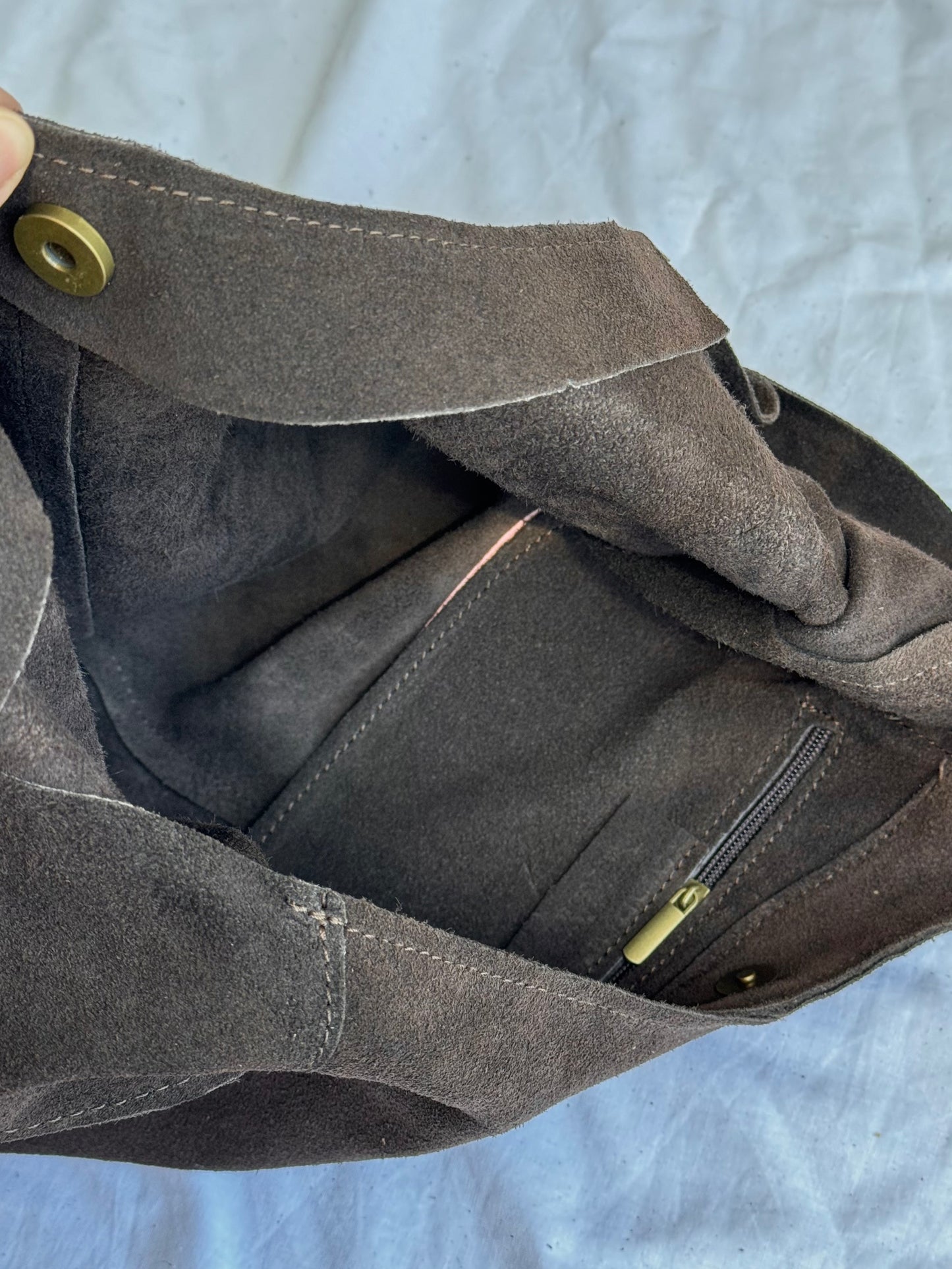 Torebka worek z naturalnego zamszu, made in Italy