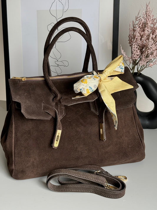 Elegancka torebka shopper z naturalnego zamszu do ręki, wyprodukowana we Włoszech