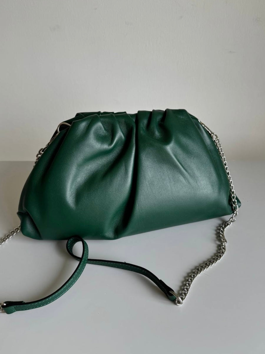 Stylowa Clutch torebka z miękkiej skóry z łańcuszkiem w kolorze taupe scuro, Włochy