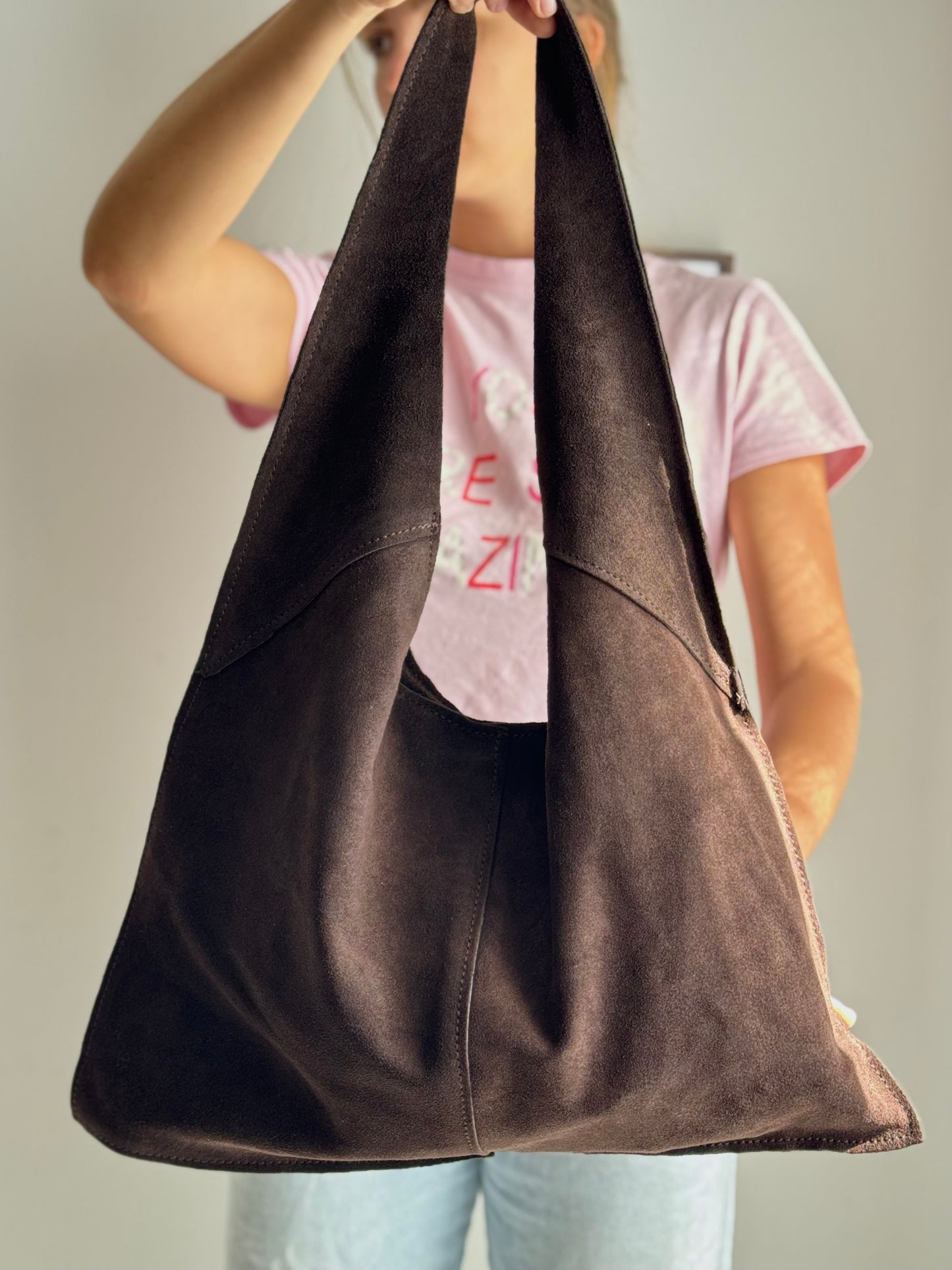 Torebka worek z naturalnego zamszu, made in Italy